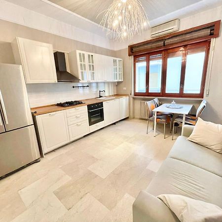 Regina Elena Apartments 佩斯卡拉 外观 照片